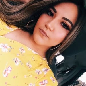 Meet your Posher, Lizbeth